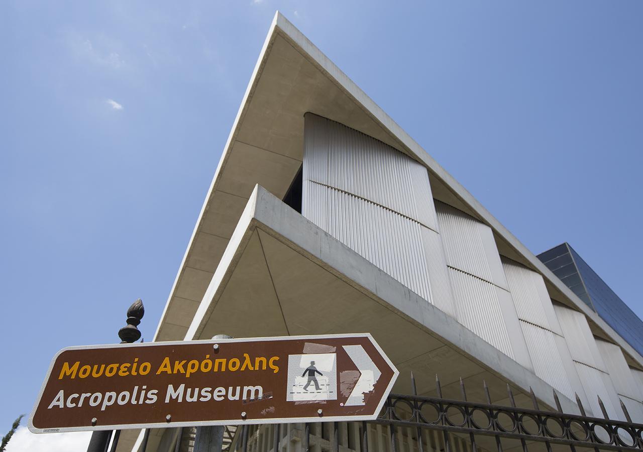 A Skip Away From The Acropolis Museum - 1 Bdrm Apartment أثينا المظهر الخارجي الصورة